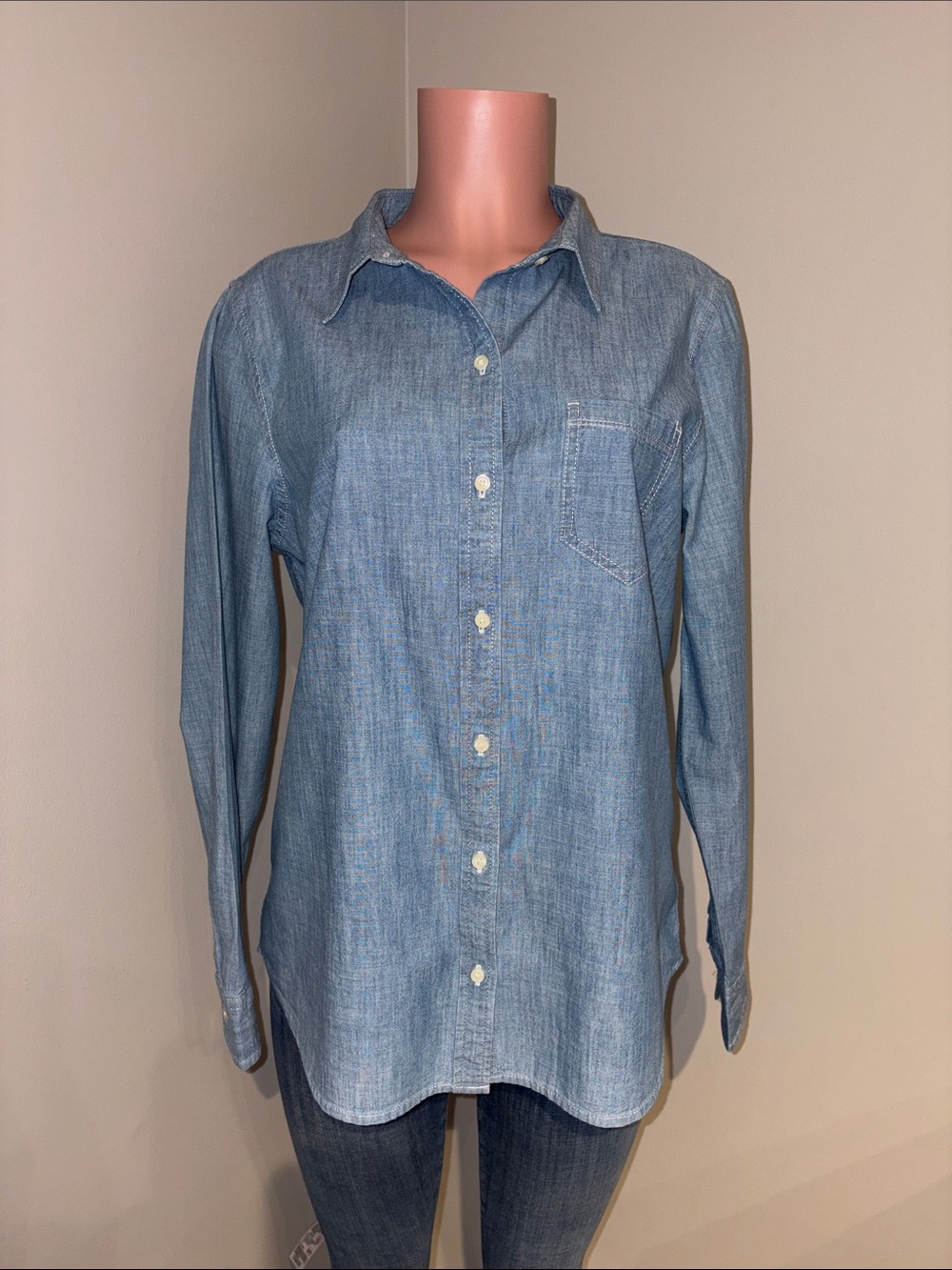GAP Denim Boyfriend Fit Light Blue Button-Down Shirt Size L